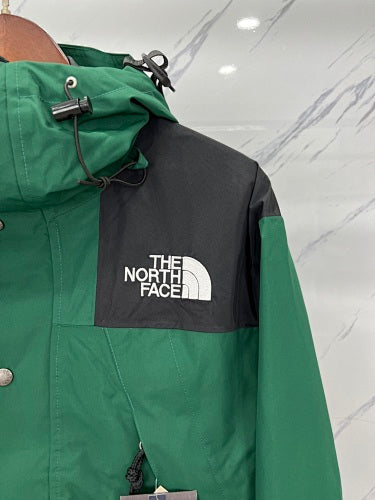 The North Face Green Black GORE-TEX Mountain Jacket Snap Button Waterproof
