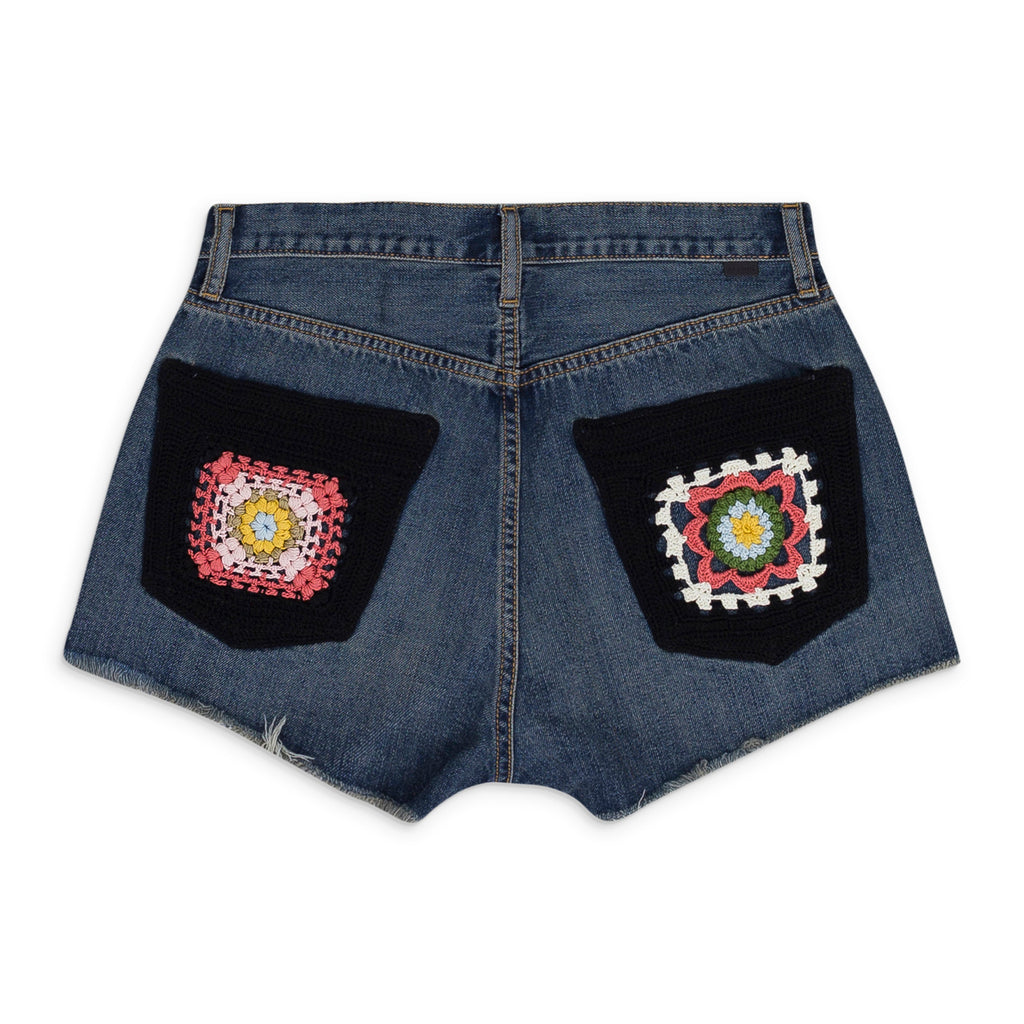 CROCHET APPLIQUE DENIM HONOLULU WASH BLUE SHORTS