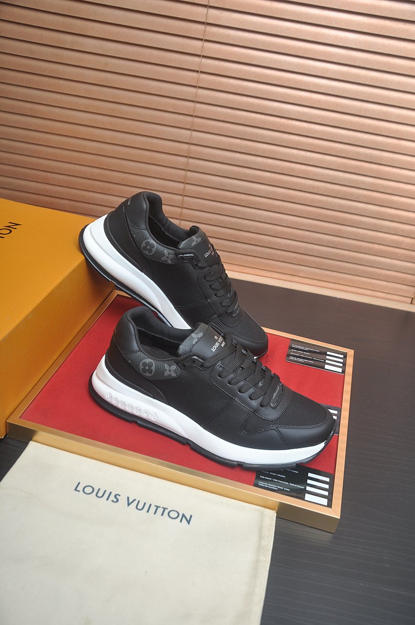 Louis Vuitton Black Leather Low-Top Sneakers